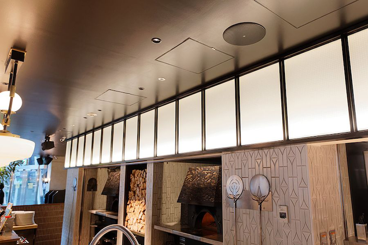 案例 | BG大游音响系统为 800°Degrees 燃木餐厅的用餐氛围提供音频解决方案
